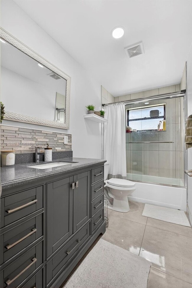 Building Photo - 100 Miramar Ave