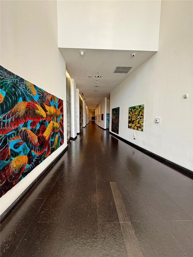 Building Photo - 888 Biscayne Blvd