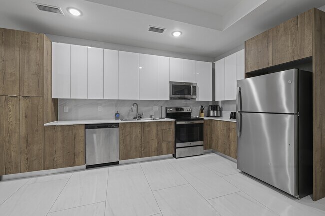 Building Photo - 2906 65th St W