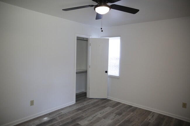 Building Photo - 12300 Rock Canyon Dr