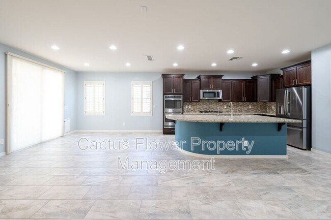 Building Photo - 3943 E Ficus Way