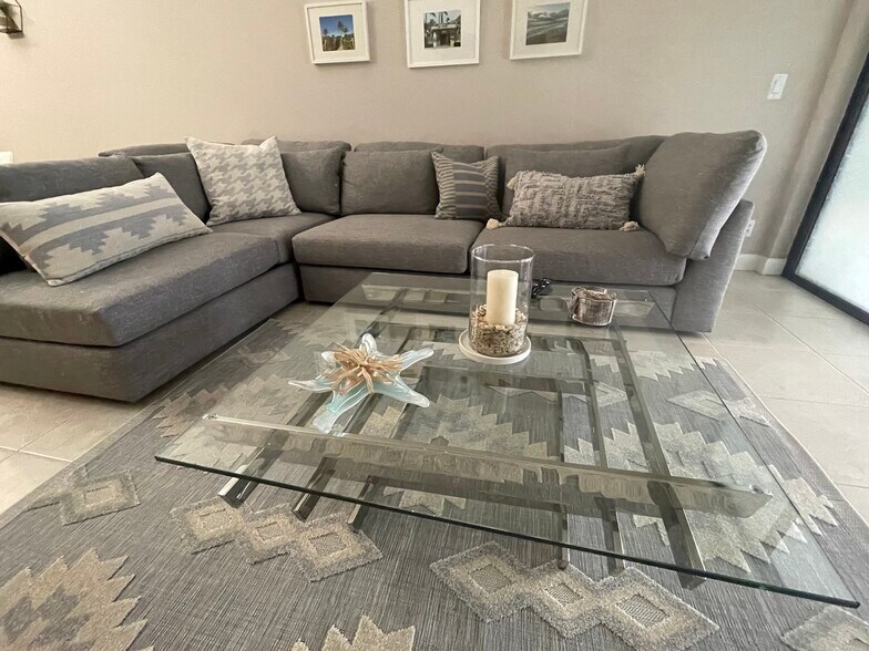 living room - 7942 Lexington Club Blvd