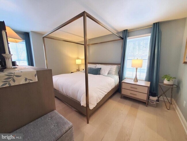 Building Photo - 162 Tavistock Rd