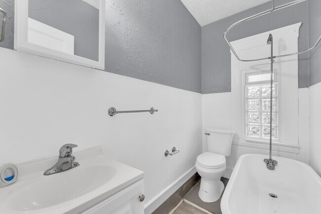 Building Photo - 2177 W 83rd St