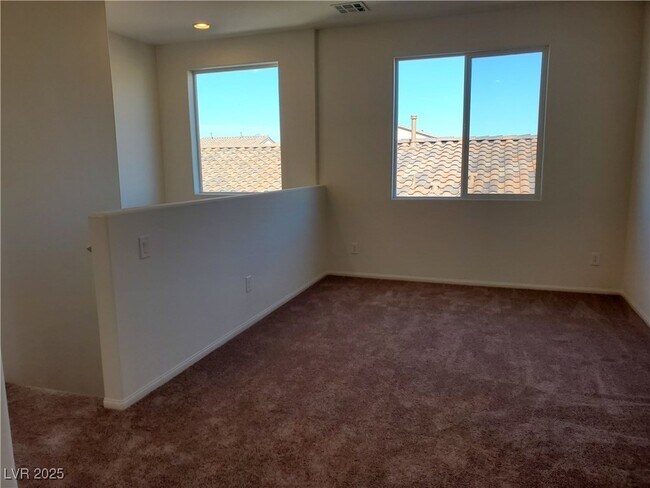 Building Photo - 2713 Holmes Creek Ct