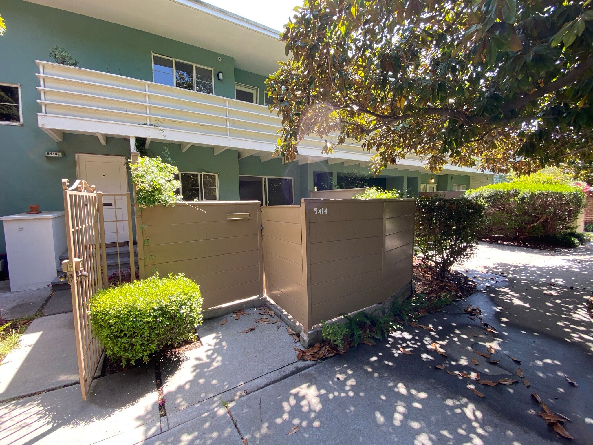 Patio entrance - 5414 Village Grn