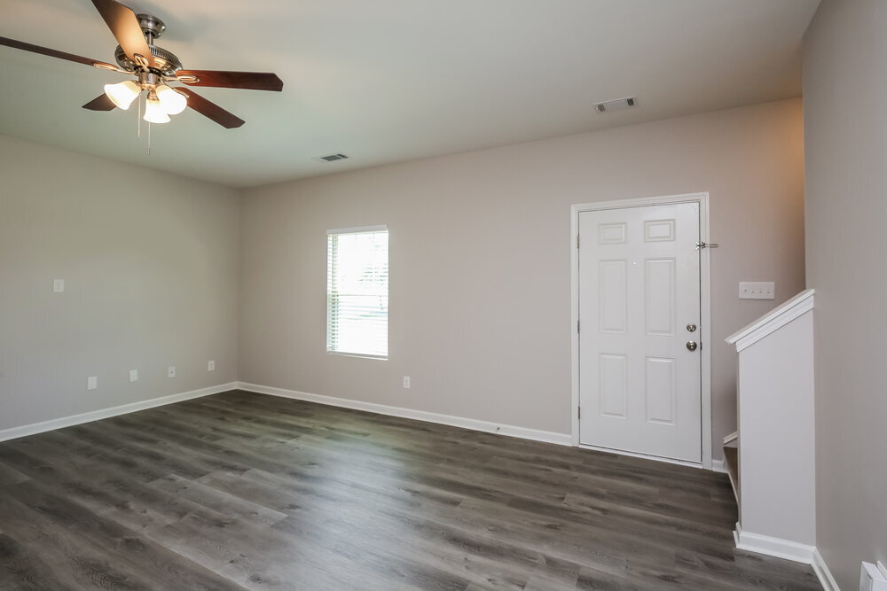 Building Photo - 643 Nonsuch Way