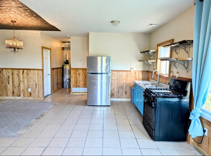 Building Photo - 2292-M68-33 M-68