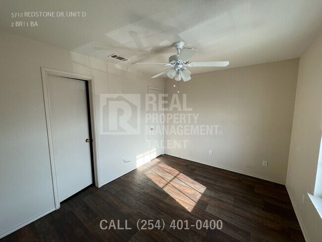 Building Photo - 5712 Redstone Dr