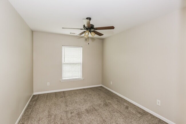 Building Photo - 934 Old Forester Ln