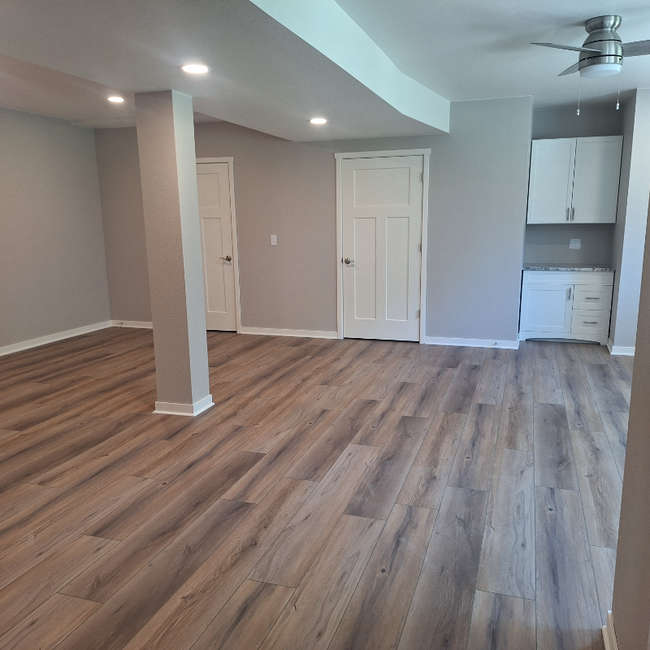 Building Photo - 34509 Hartwell Pl