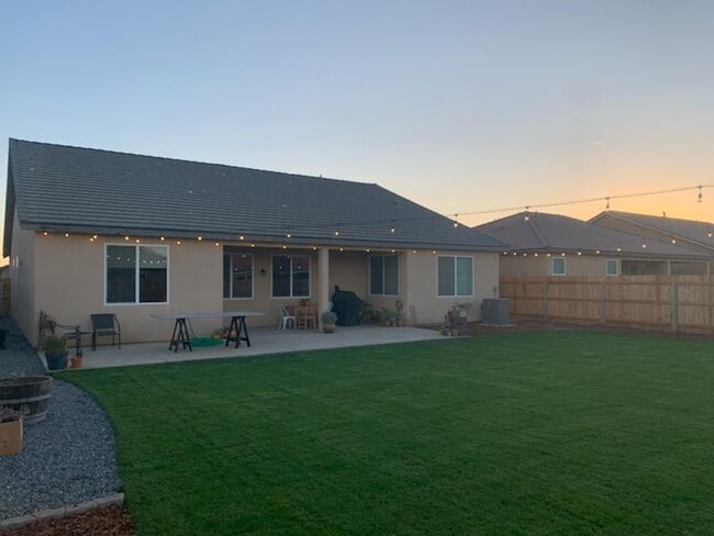 Building Photo - 2328 Chianti Wy