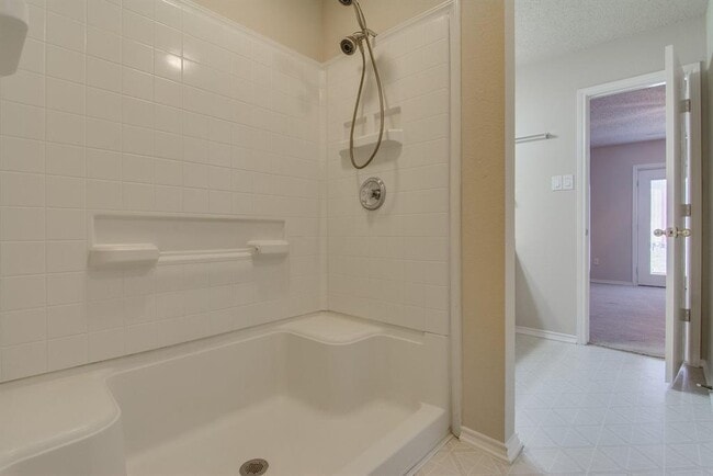 Building Photo - 507 Blueberry Hill Ln