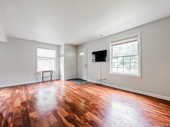 Building Photo - 3115 Sunnyside Ct
