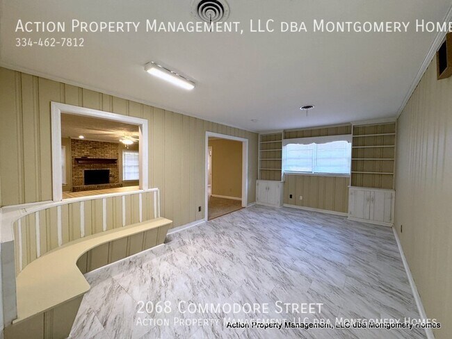 Building Photo - 2068 Commodore St