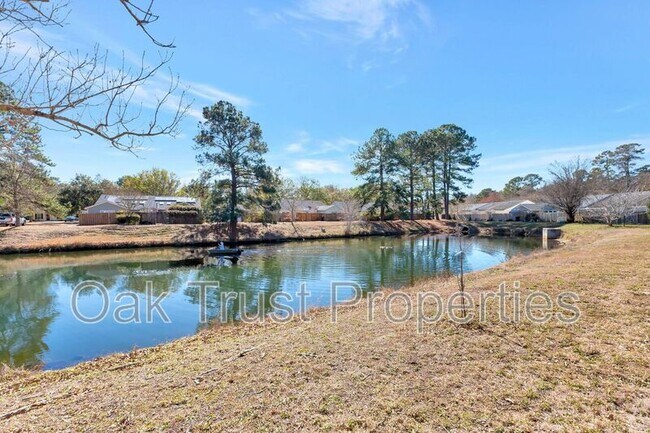 Building Photo - 1366 Pinnacle Ln