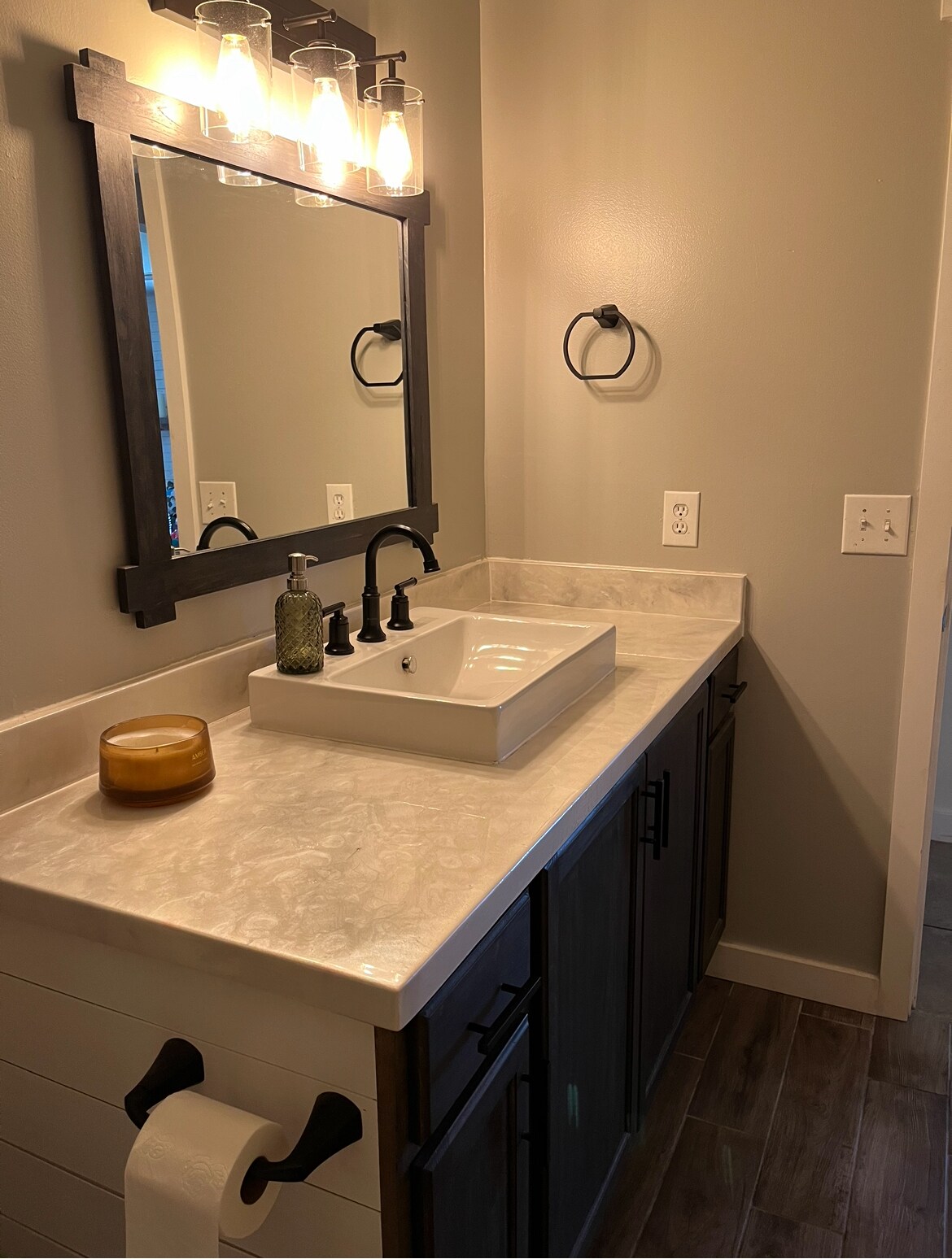 Building Photo - 64 Magnolia Dr