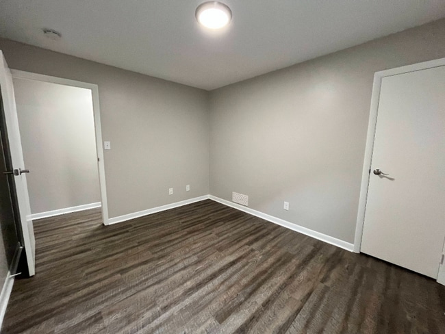 Building Photo - 1204 Outlook St