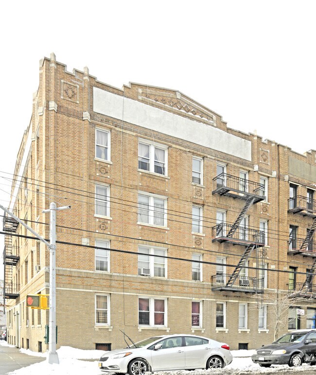 Building Photo - 28-02 44th St