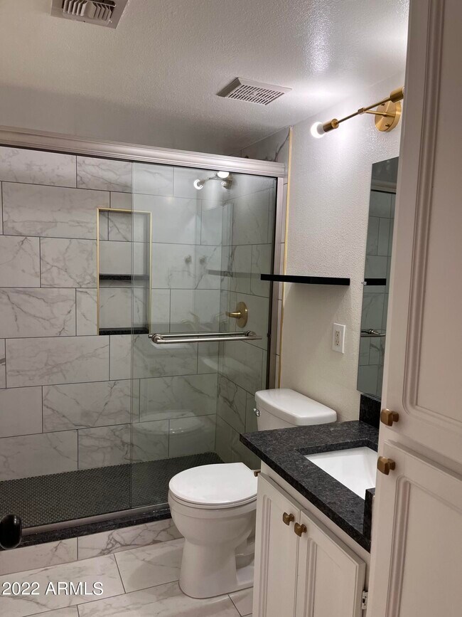 Building Photo - 7950 E Starlight Way