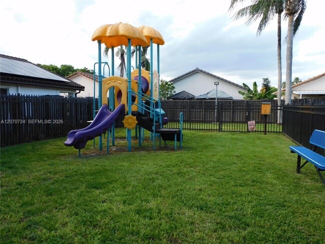 Building Photo - 14271 SW 150th Ave