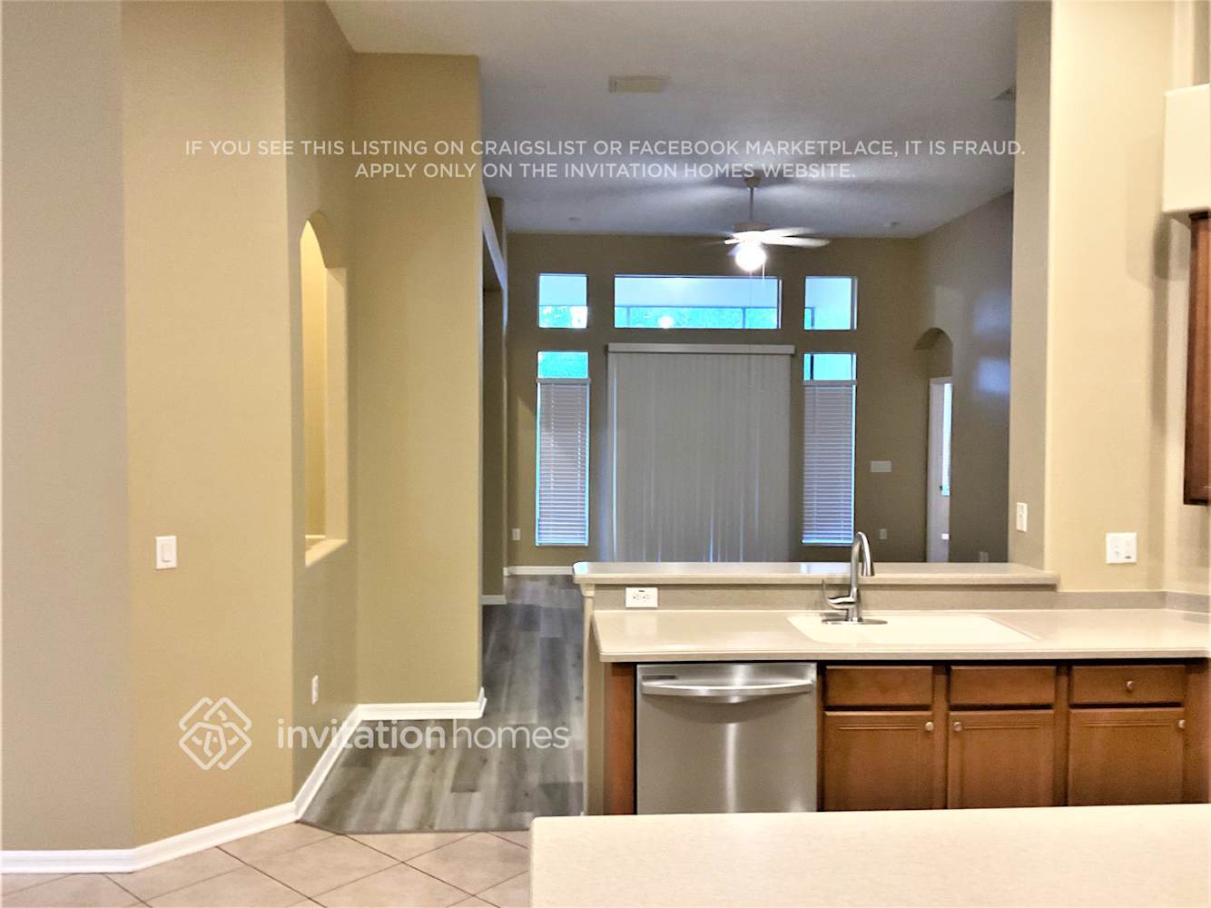 Building Photo - 2040 Wexford Green Dr