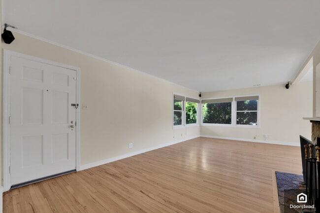 Building Photo - 48 Butterfield Rd
