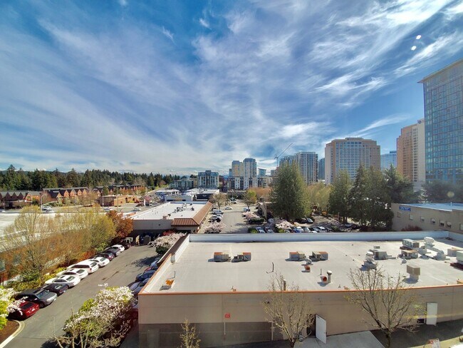 Building Photo - 1085 103rd Ave NE
