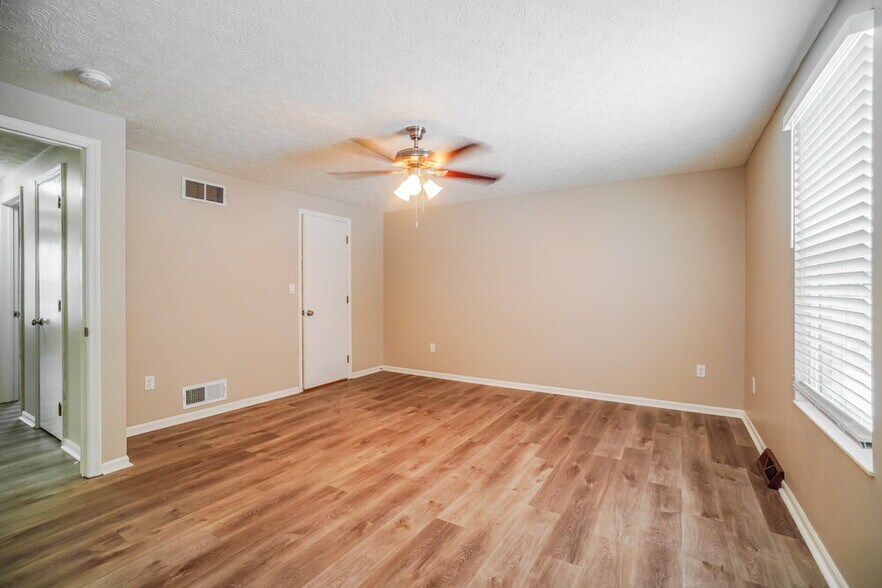 Building Photo - 9770 Merry Ln