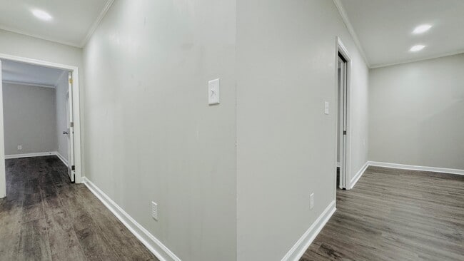 Building Photo - 815 W Palmetto St