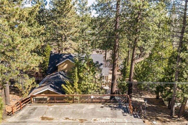 Building Photo - 547 Chipmunk Ln