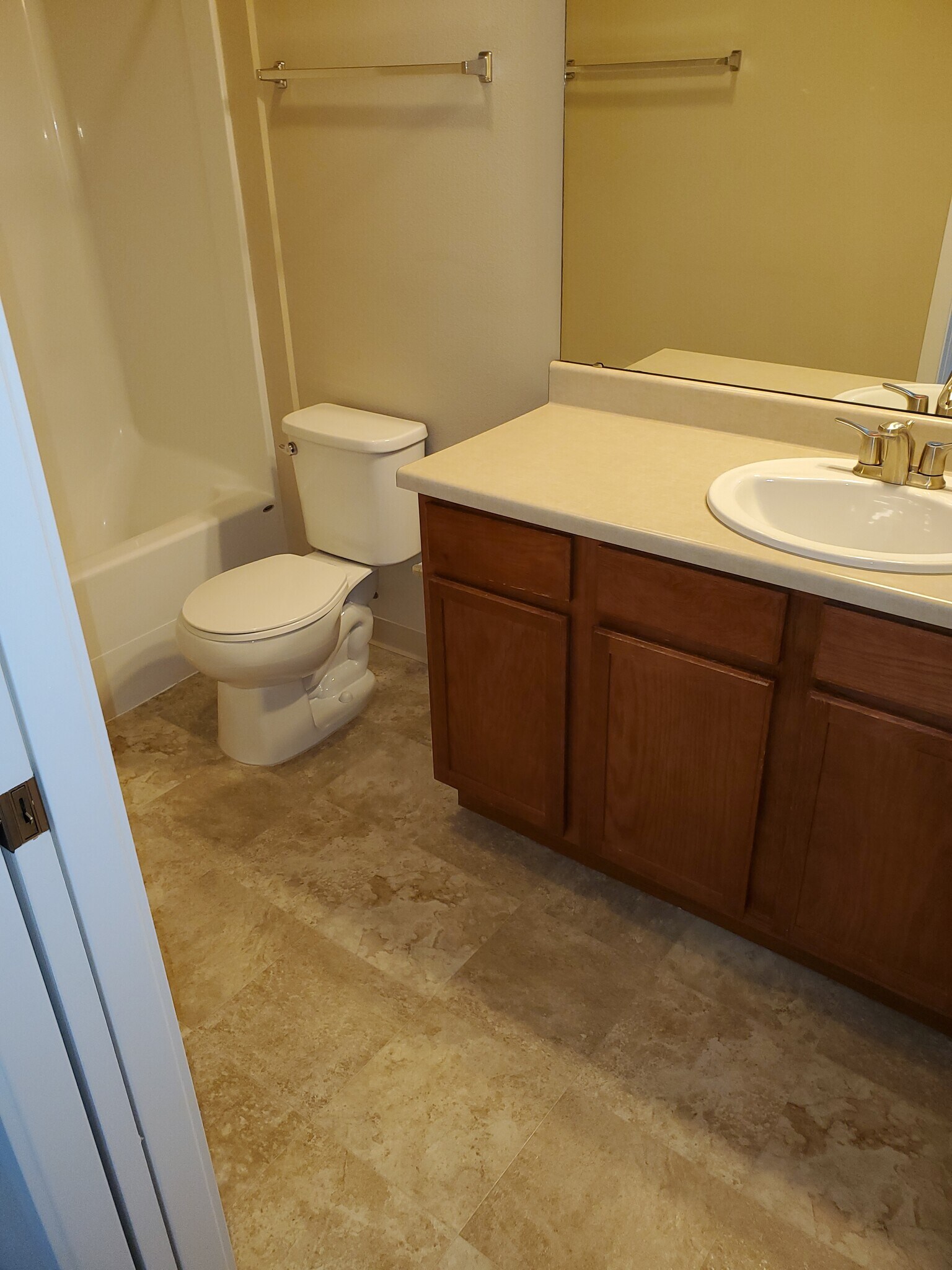 Building Photo - 5209 E Upriver Dr