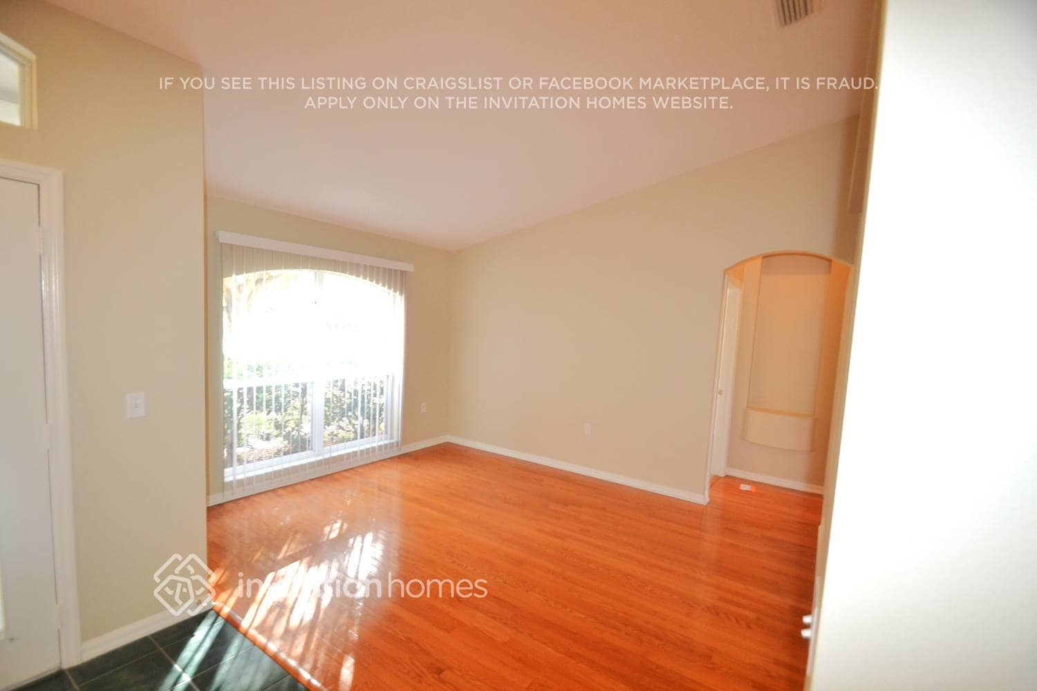Building Photo - 10506 Juliano Dr