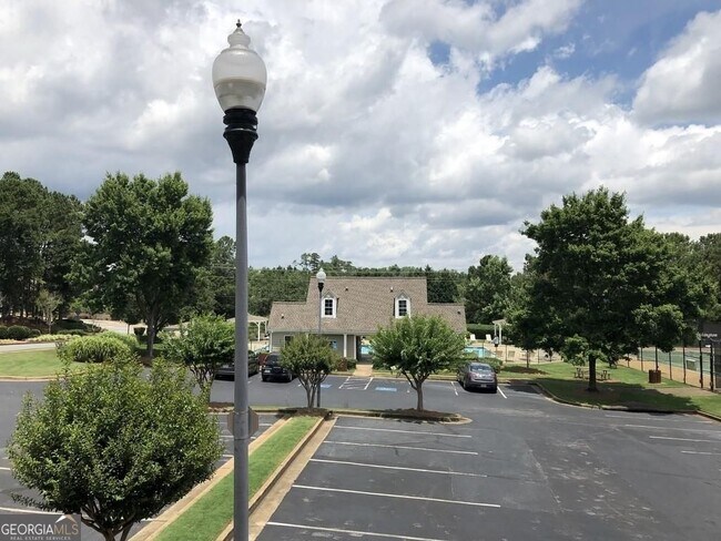 Building Photo - 1351 Pinebreeze Ct