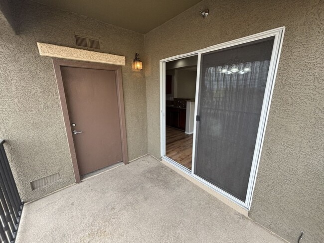 Building Photo - Beautiful 3Bed/2Bath/1Car Condo in Sky Pointe Community – Northwest Las Vegas!