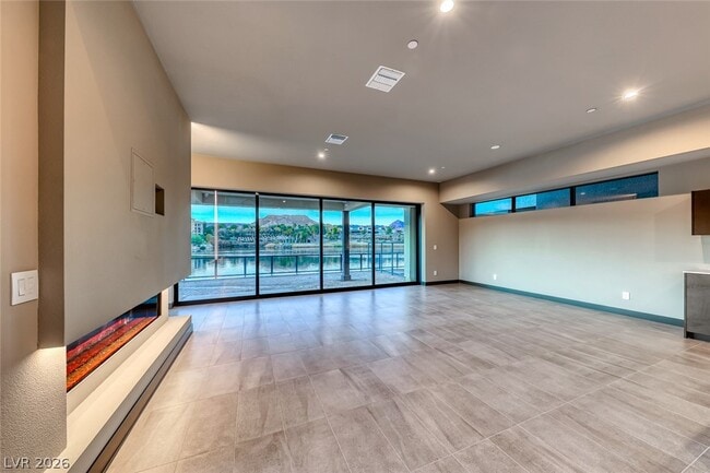 Building Photo - 26 Lakefront Dr