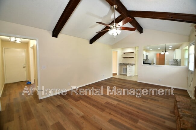 Building Photo - 401 N Fir Pl