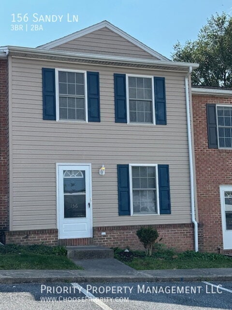 Building Photo - 156 Sandy Ln