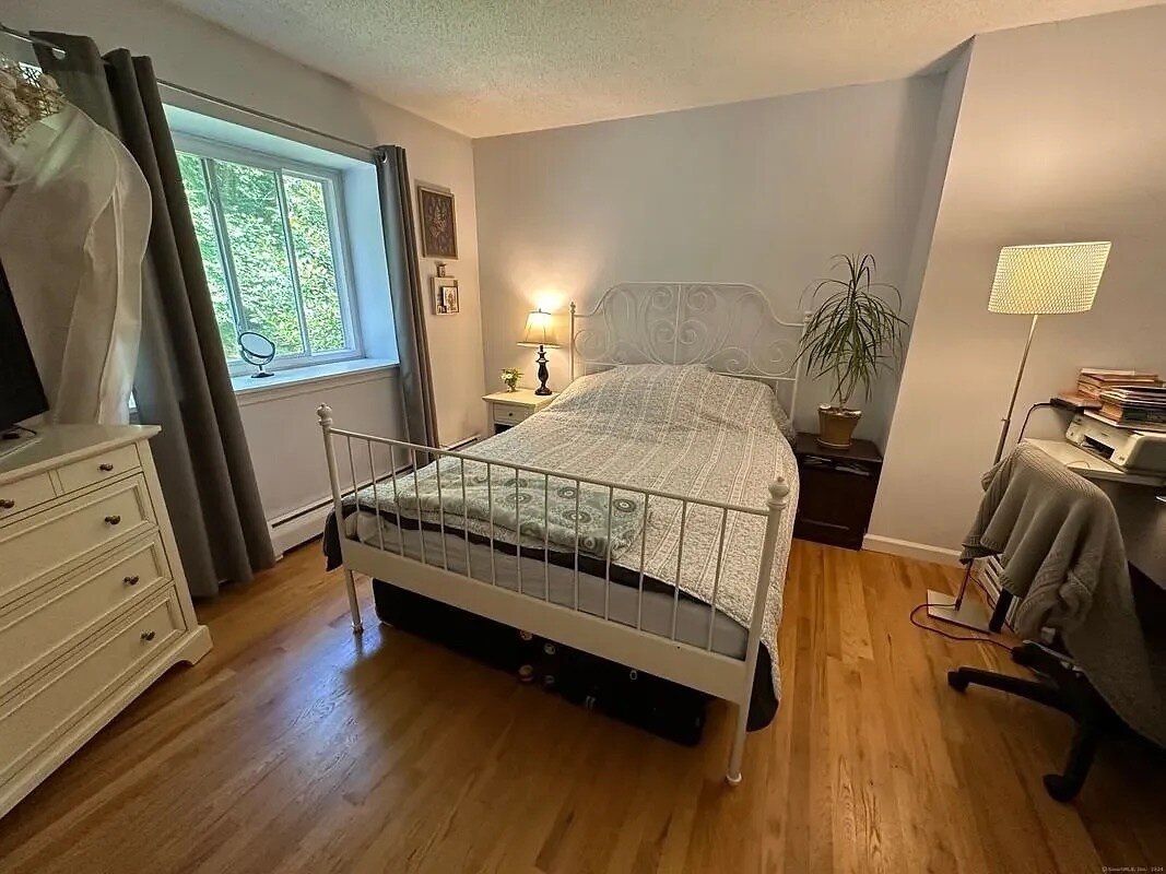 Building Photo - 675 Townsend Ave