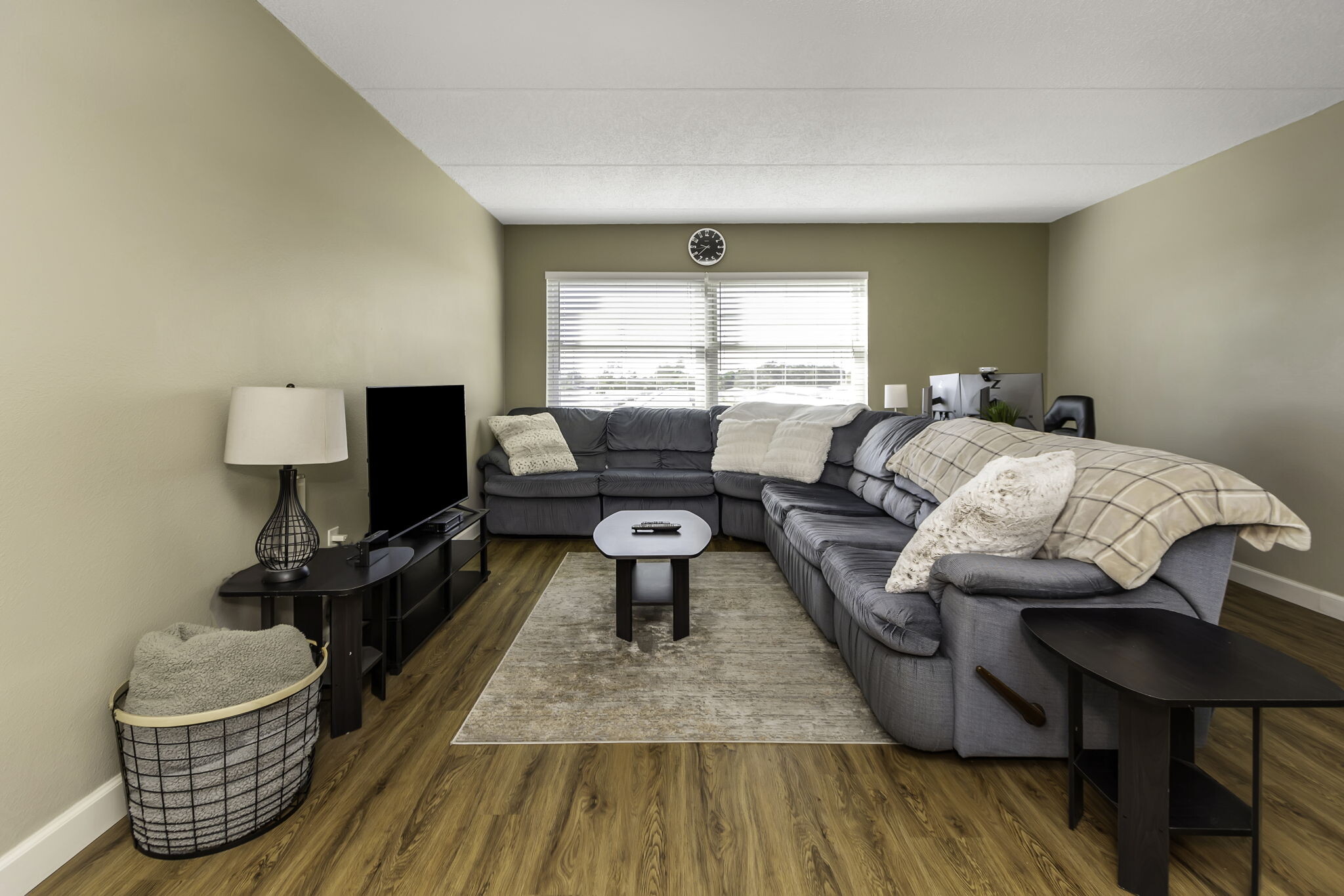 Building Photo - 12300 Park Blvd