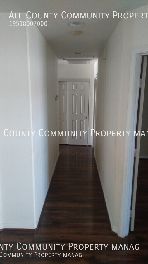 Building Photo - 8613 Bolero Dr