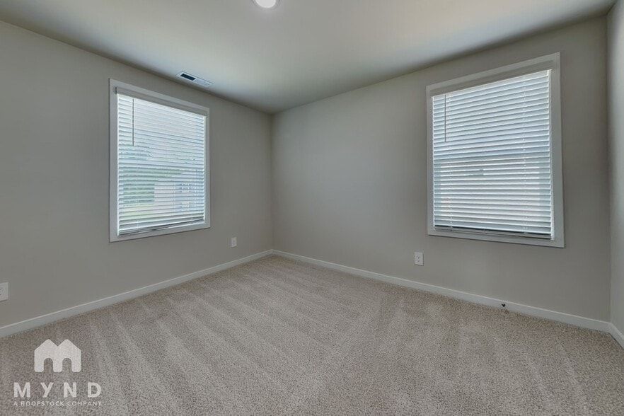 Building Photo - 521 Southland Dr
