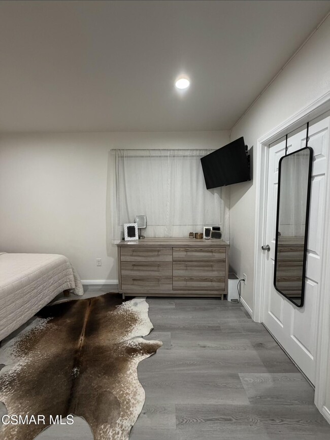 Building Photo - 3587 Sweetwood St