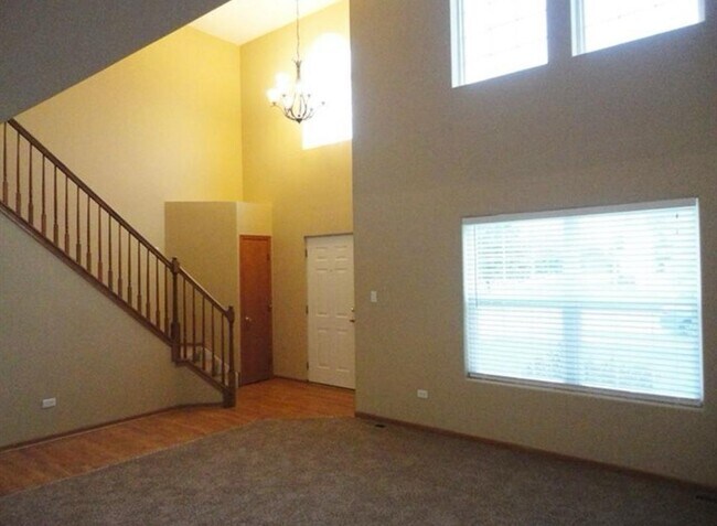 Building Photo - 1408 Lasser Dr
