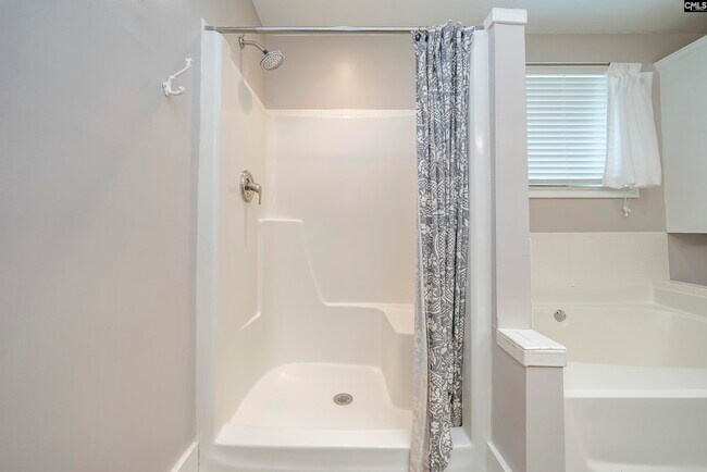 Building Photo - 105 Brook Trout Ct