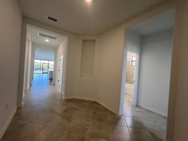 Building Photo - 15052 Palamos Cir