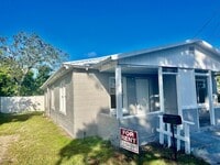 Building Photo - Beautifully Remodeled (1BR/1BA) Lakeland D...