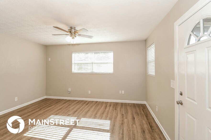 Building Photo - 7147 Eudine Dr N