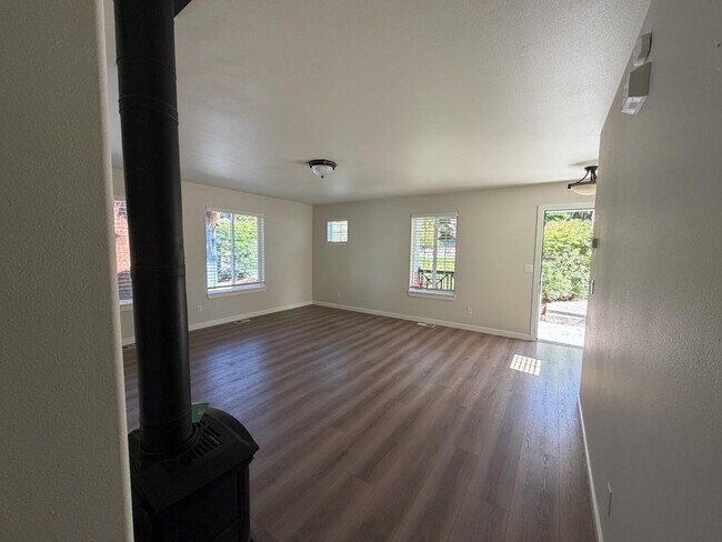 Building Photo - 2255 NW Monterey Pines Dr
