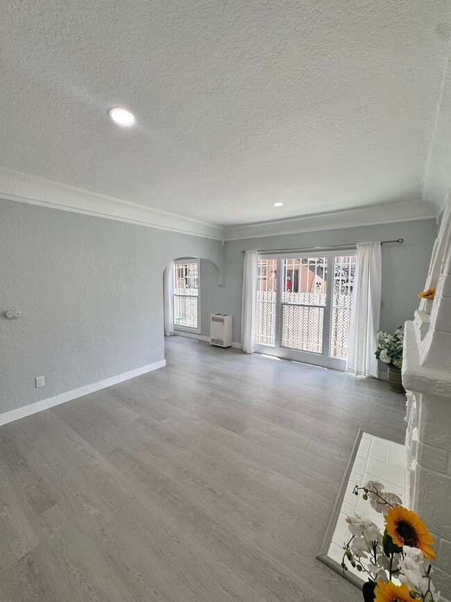 Building Photo - 234 Lime Ave